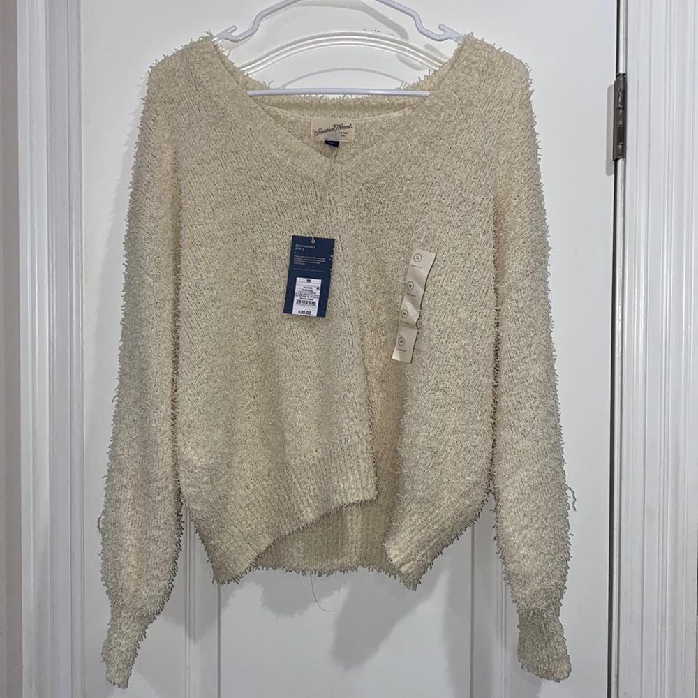 Cream soft long sleeve size medium
